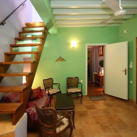 Dom wakacyjny Serene House,beautiful Garden In Old Town Rhodes City