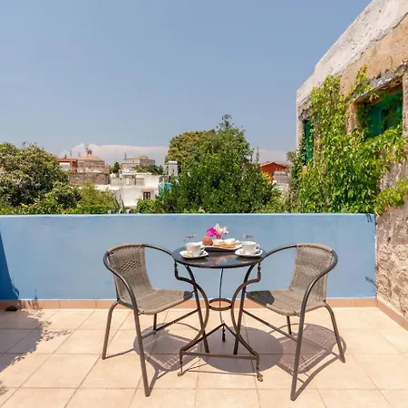 Serene House,beautiful Garden In Old Town