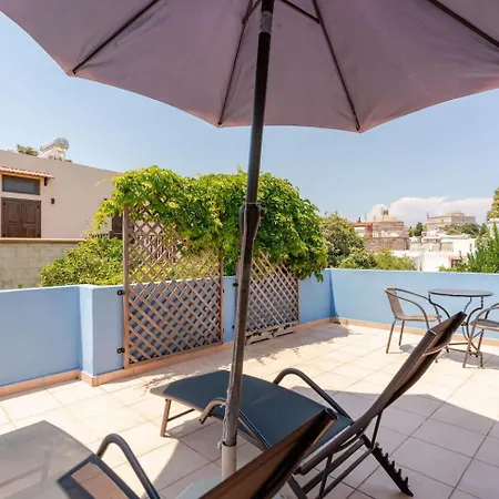 Serene House,beautiful Garden In Old Town Holiday home