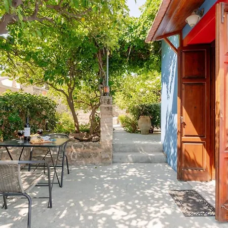 Serene House,beautiful Garden In Old Town Holiday home