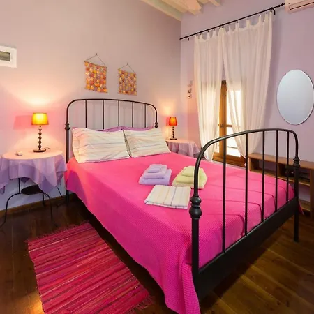 Serene House,beautiful Garden In Old Town Holiday home