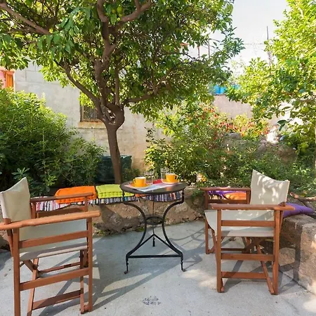 Serene House,beautiful Garden In Old Town *