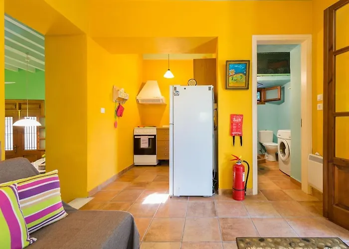 Serene House,beautiful Garden In Old Town Holiday home