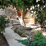 度假居 Serene House,beautiful Garden In Old Town *