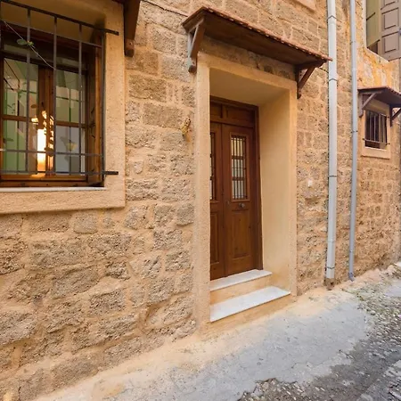 Serene House,beautiful Garden In Old Town Дом отдыха *